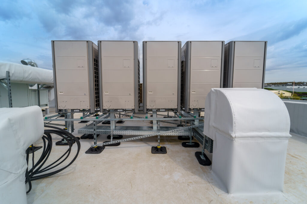 Hybrid Solar Inverters vs. Traditional Systems: Which is Best for Your Australian Home?